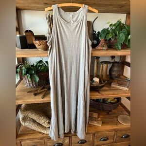 ♥️ Magnolia Pearl Paz Tank Dress